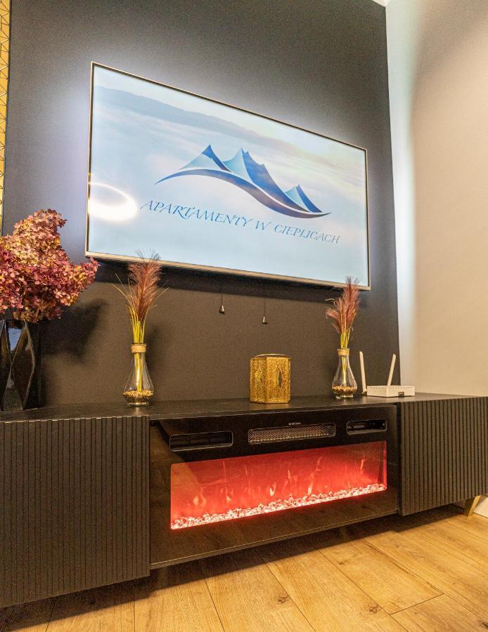 Apartament W Cieplicach Panorama イェレニャ・グーラ エクステリア 写真